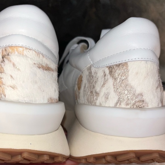 Vaneli cream platform shoes women’s 9.5 - Picture 5 of 7